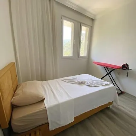 Luna House - Manzara, Jakuzi, 4 Yatak Odasi Lägenhet